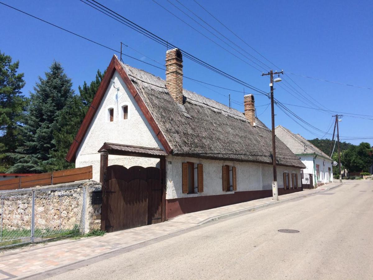 Hotel Oereghaz 1839 Csopak Zewnętrze zdjęcie